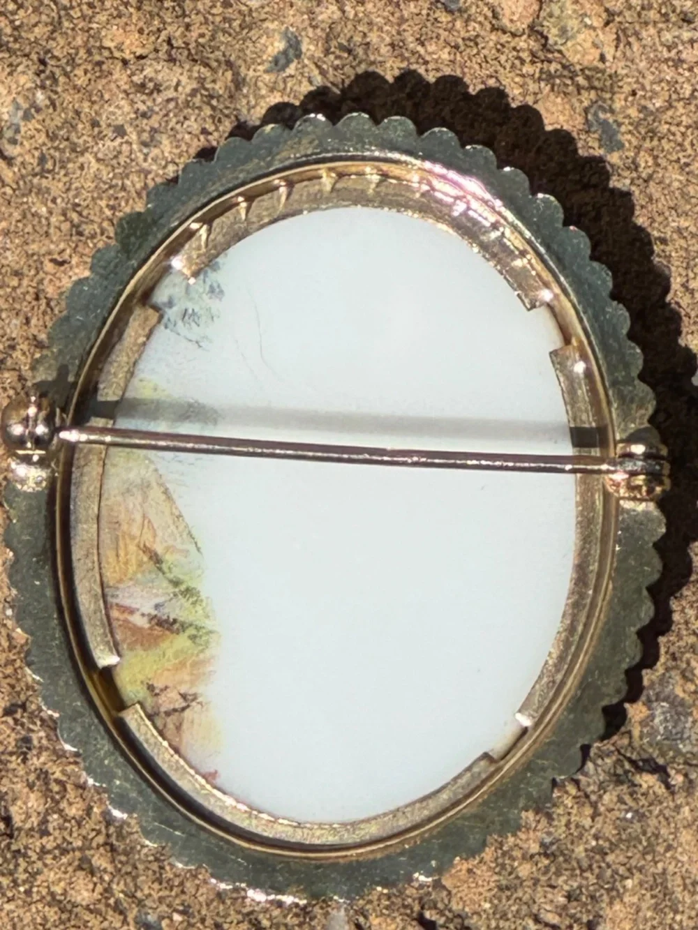 Victorian Ladies Oval Brooch - 2